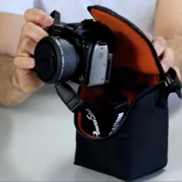 Lowepro Camera Lens Bag Adventura Ultra Zoom 100 Black Padded - Picture 1 of 14